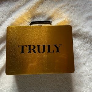 truly beauty gold metal tin ✨